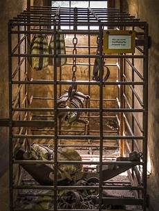 Prisoner Transport Cage