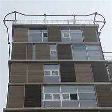 Facade Cleaning Mechanisms