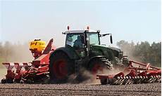 Pneumatic Grain Seeders