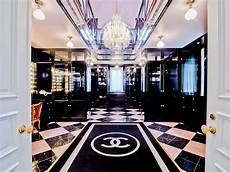 Wardrobe Elevator